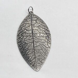 Vtg 800 Silver Coca Leaf Intricate Detailed Veins Design Large Pendant / 2.5” L